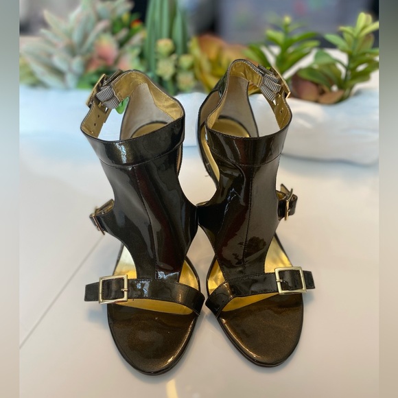 Dark gold/bronze Marciano heels - Picture 7 of 16